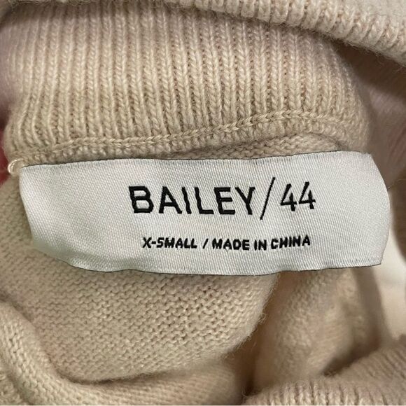 Bailey 44 Kitty Cutout Turtleneck Knitted Sweater, Eggshell Sz. XS - Picture 4 of 9